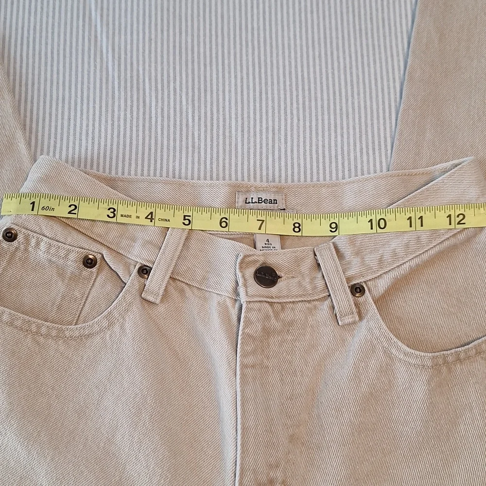 LL Bean Original Fit/Relaxed Jeans Size 4 Tan - Picture 3 of 6